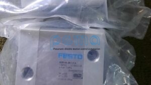 FESTO ADN-20-40-I-P-A Xy lanh nhỏ với nam châm tích hợp