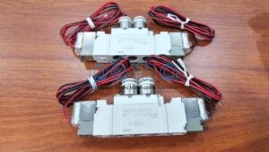 SMC SY5220-5HU-C8 Van điện từ 5 cổng , dòng SY5000