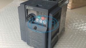 MITSUBISHI FR-D270-2.2K Biến tần 3 phase AC220V , dòng D700