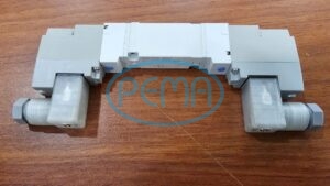 SMC SY5240-5DZ DC24V Van điện từ 5 cổng , dòng SY5000