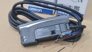 OMRON E3NX-FA11 2M Bộ khuếch đại cảm biến sợi quang